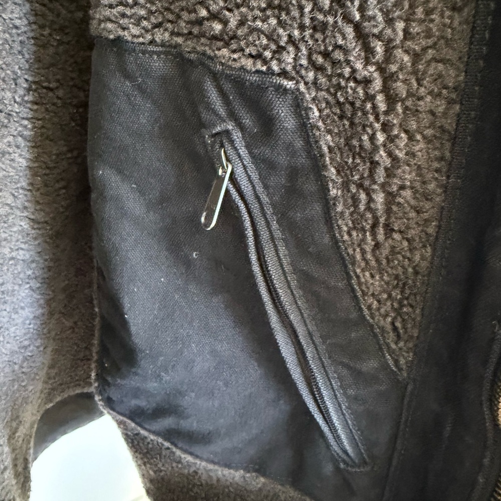 Carhartt Men's Black Hooded Field Jacket - Picture 7 of 8